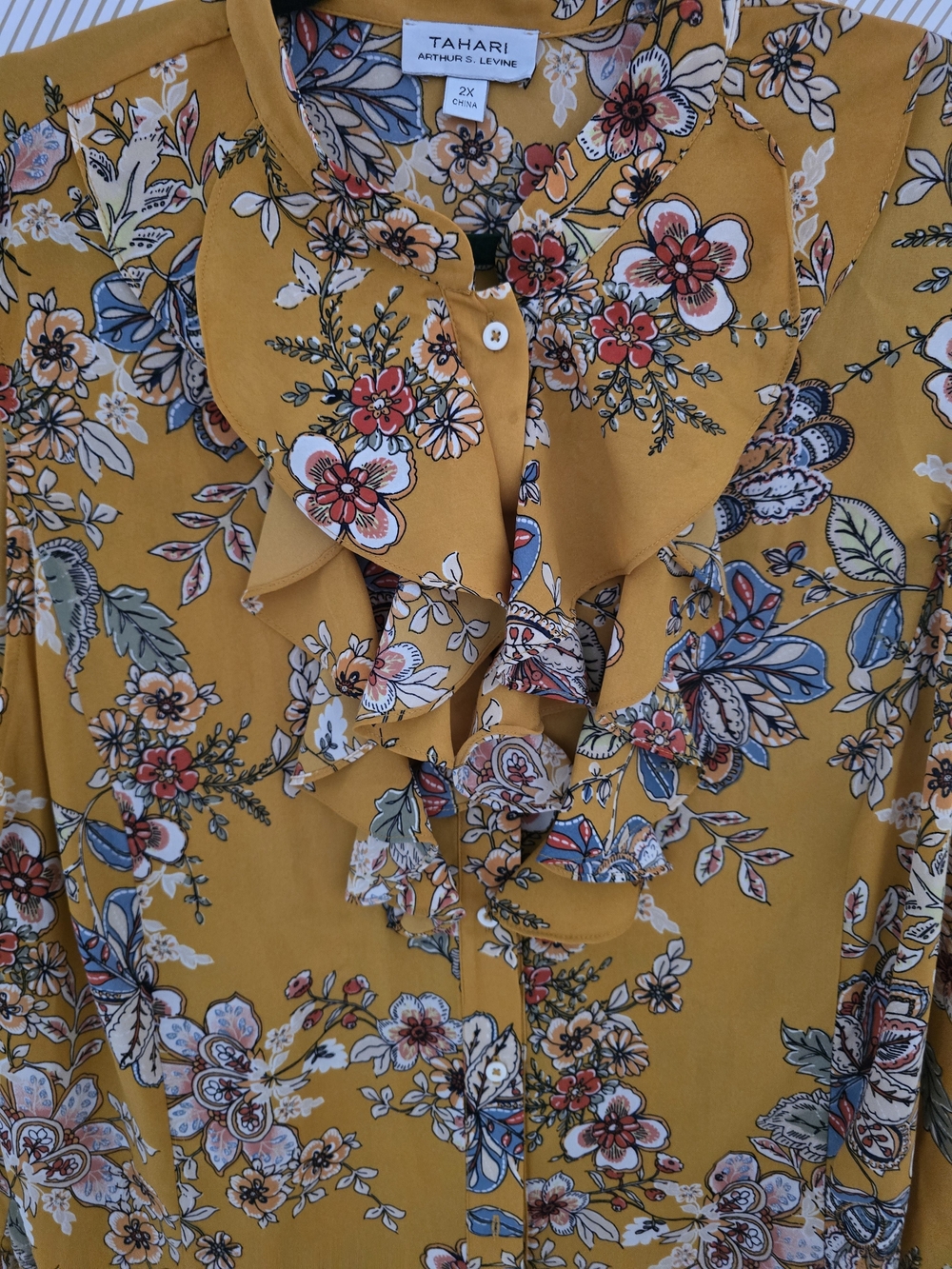 Tahari ASL Ruffle Neck Blouse - Picture 4 of 8